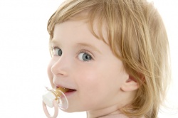 Как отучить ребенка от соски? Как отучить ребенка от соски?