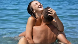 Секс на пляже, позы для секса в воде Секс на пляже, позы для секса в воде