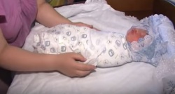 Первая неделя жизни ребенка Первая неделя жизни ребенка