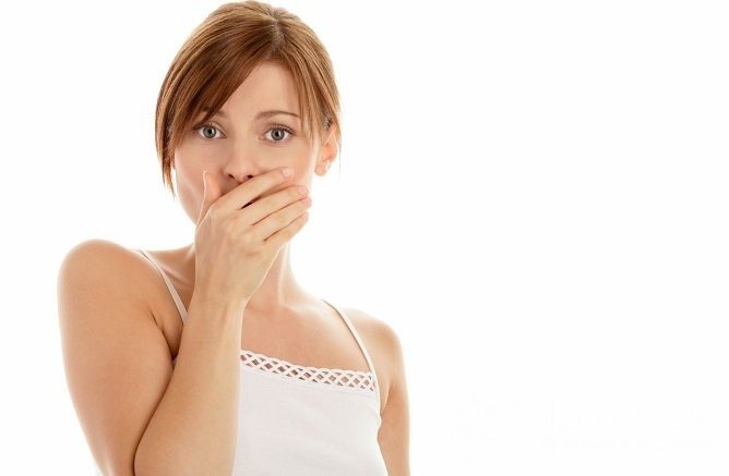 Изжога и отрыжка могут служить признаком заболевания пищеварительного тракта, особенно когда возникают регулярно