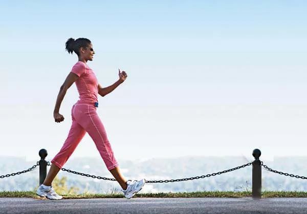 разрешается ли ходить при геморрое